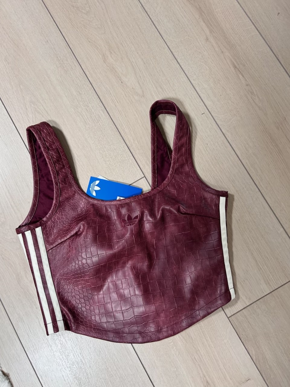 Adidas Burgundy Croc-Embossed Cropped Tank with White Stripes Size 6 - Picture 2 of 6